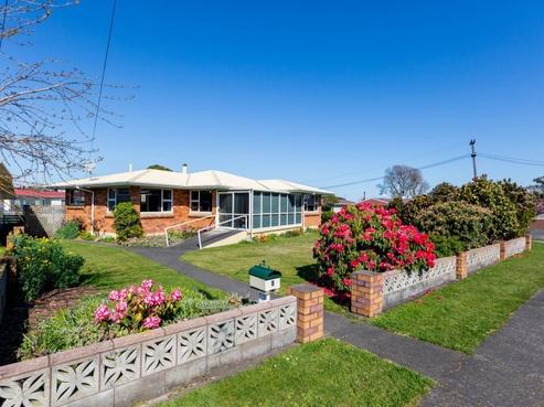 8 Bredins Line, Marton