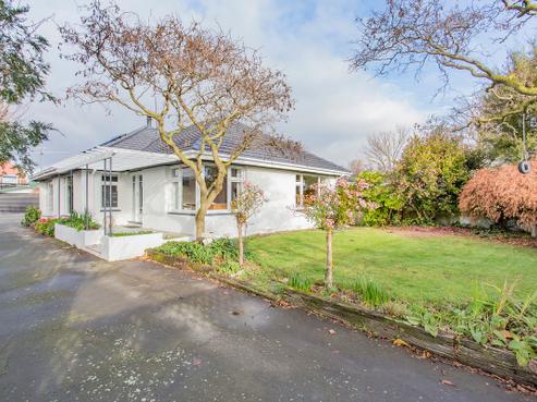 4 Hampton Place, Burnside