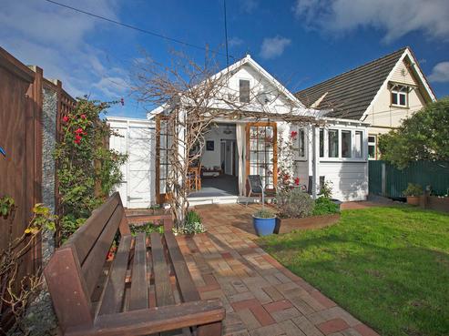 63 Endeavour Street, Lyall Bay