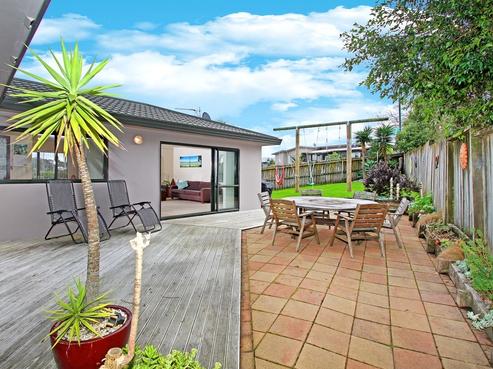 1/3 Ellenbury Place, Stanmore Bay