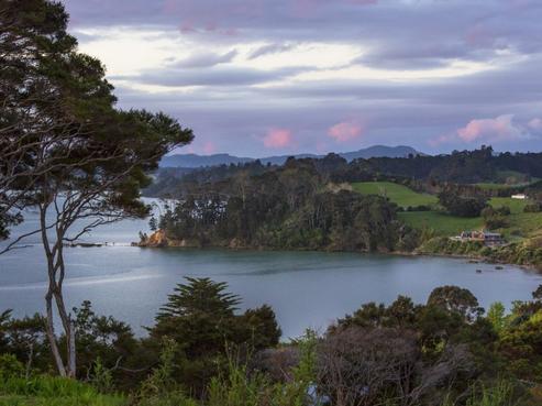 86 Ridge Road, Mahurangi East