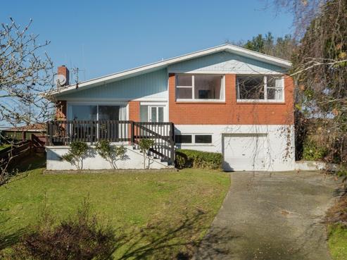 6 Joanna Place, Deanwell