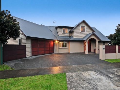 23 Stoneleigh Drive, Chartwell