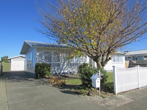 8 Clark Avenue, Pirimai