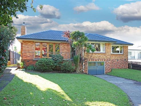 15 Clark Road, Pahurehure