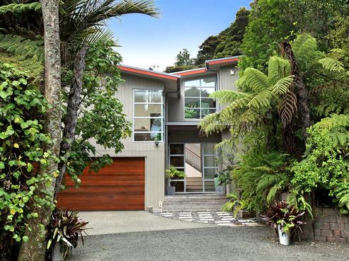 63 Huia Road, Titirangi