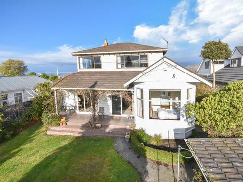85 Hawthorn Avenue, Mornington