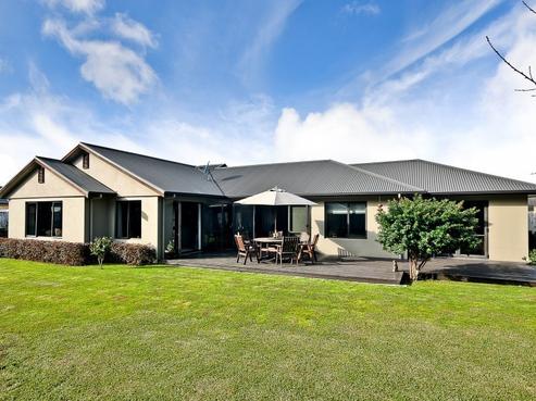 5 Aylesbury Court, Rototuna North