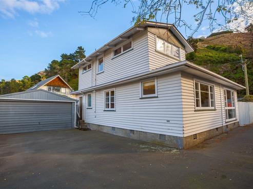 91 Wakefield Avenue, Sumner