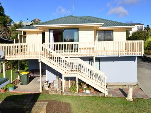 10 Fidelis Avenue, Snells Beach