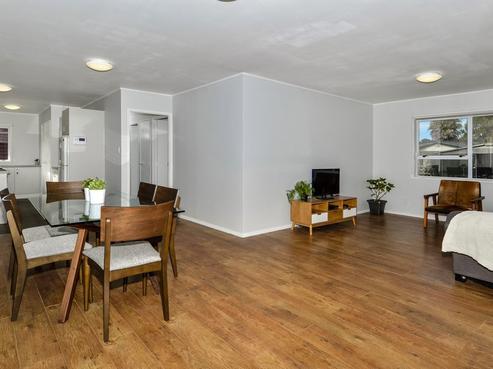 2/2 Wallace Road, Ranui