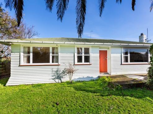 25 Hammond Street, Bulls
