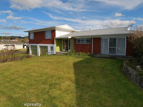 46 Hathor Street, Westbrook