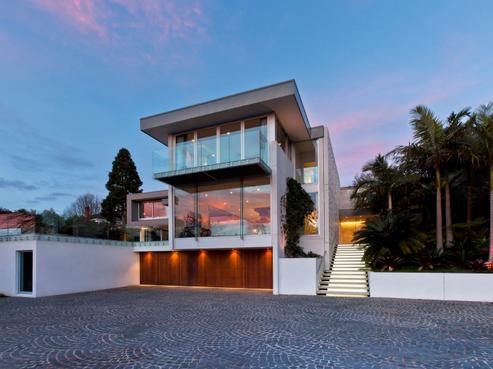 26 Golf Road, Epsom