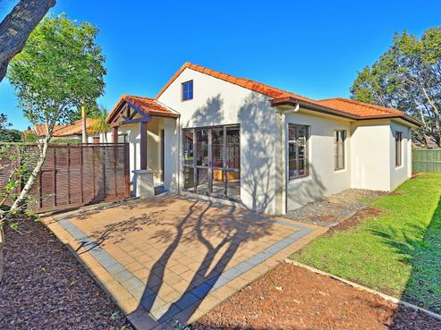 33 Seneca Court, Golflands