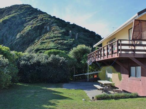 25 Cornwall Place, Tata Beach