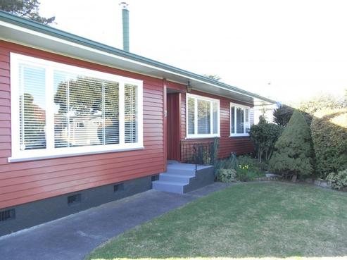 21 Exeter Crescent, Pirimai