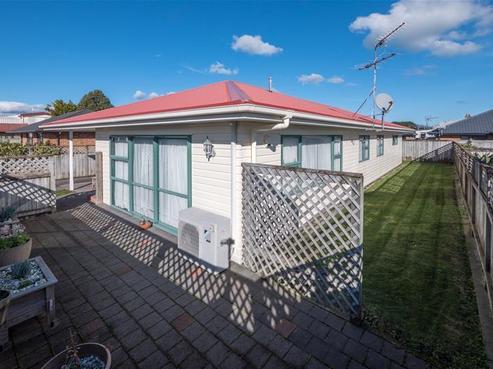 20A Milmoe Street, Hawera
