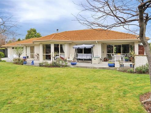 10 Stanton Place, Woodend