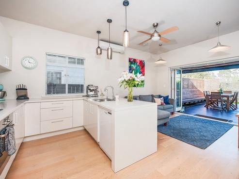 74 Old Mill Road, Westmere