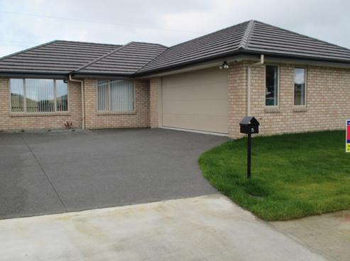 5 Oolong Court, Huntington