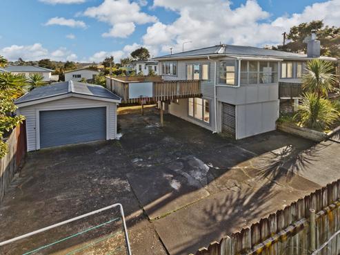 620 East Coast Road, Pinehill