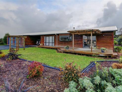 526 Grove Road, Te Pahu
