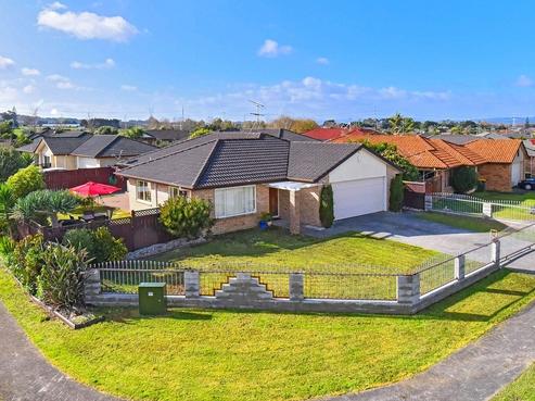 27 Magic Way, Randwick Park