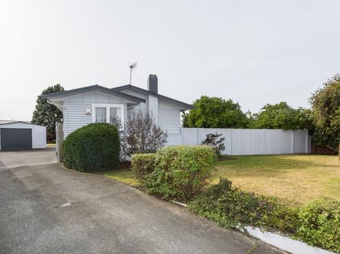 157 Harold Holt Avenue, Pirimai