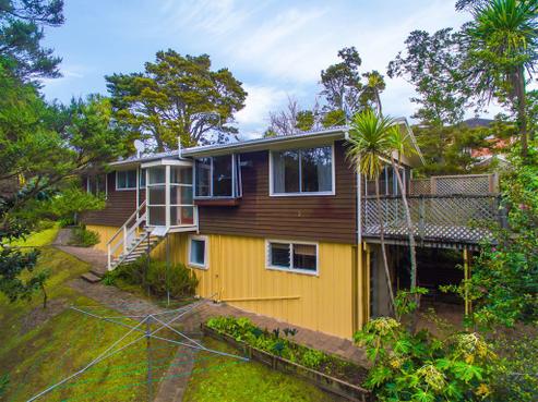 42 Tui Glen Road, Birkenhead