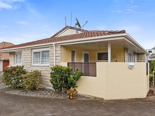 18K Malfroy Road, Victoria