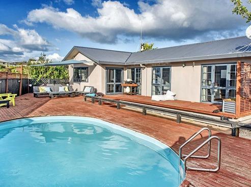 2 Captains Cove, Coastlands