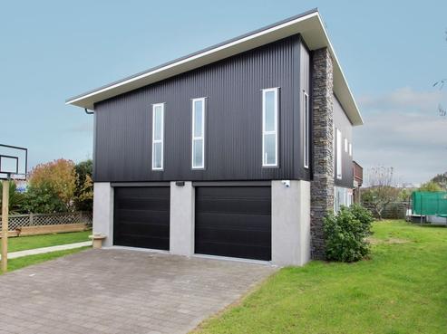 60 Birch Street, Hilltop