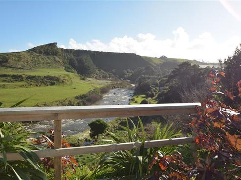 16 Ohawe Terrace, Hawera
