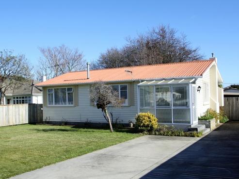 17 Rira Street, Marton