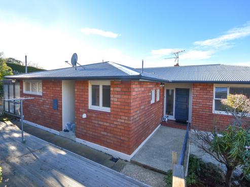 18 Preston Crescent, Belleknowes