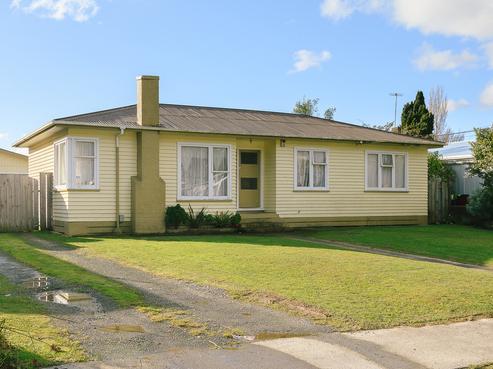 18 Hanson Grove, Stokes Valley