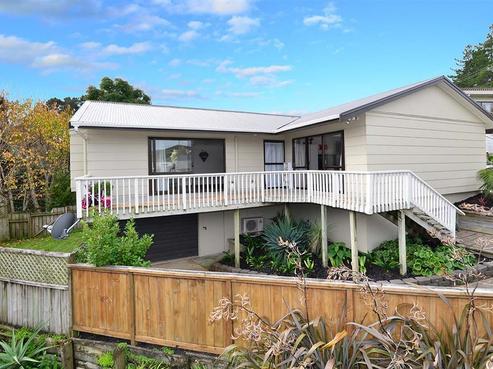 5B Hillcrest Road, Hatfields Beach