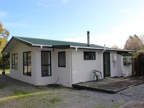 11 Nikau Heights, Karamea