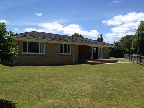 43 Carlyle Street, Leamington