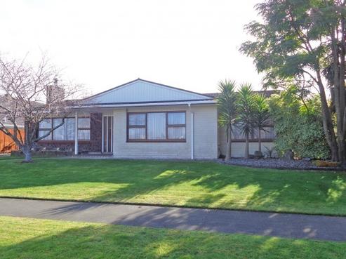 12 Donegal Crescent, Tamatea