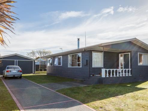 40 Spriggs Crescent, Greenmeadows