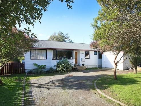 13 Course Lane, Sanson