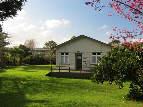 11 Moana Crescent, Tuateawa