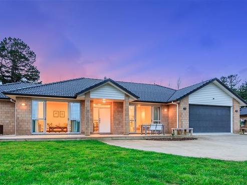 88 Paremoremo Road, Lucas Heights