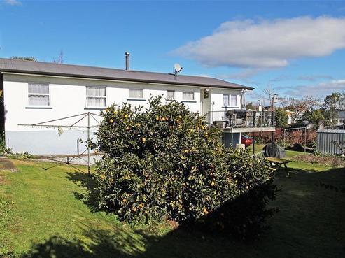 2 Avon Place, Richmond