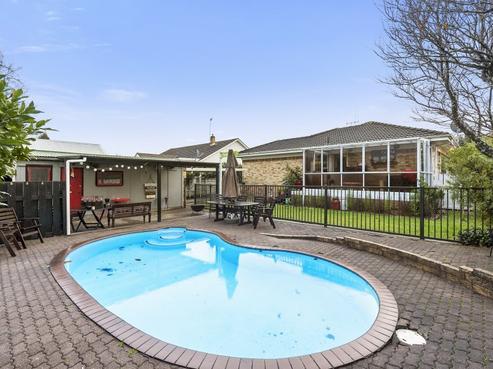 11 Christie Street, Forest Lake