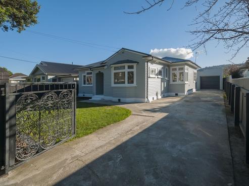12 Hart Avenue, Boulcott