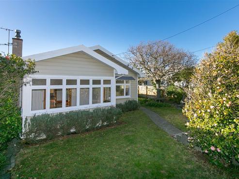 95 Queens Drive, Melrose