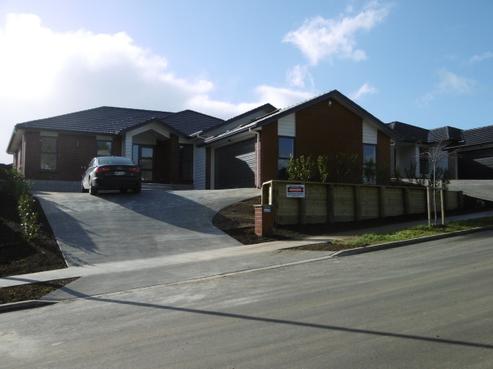 7 Blackwood Crescent, Glenview